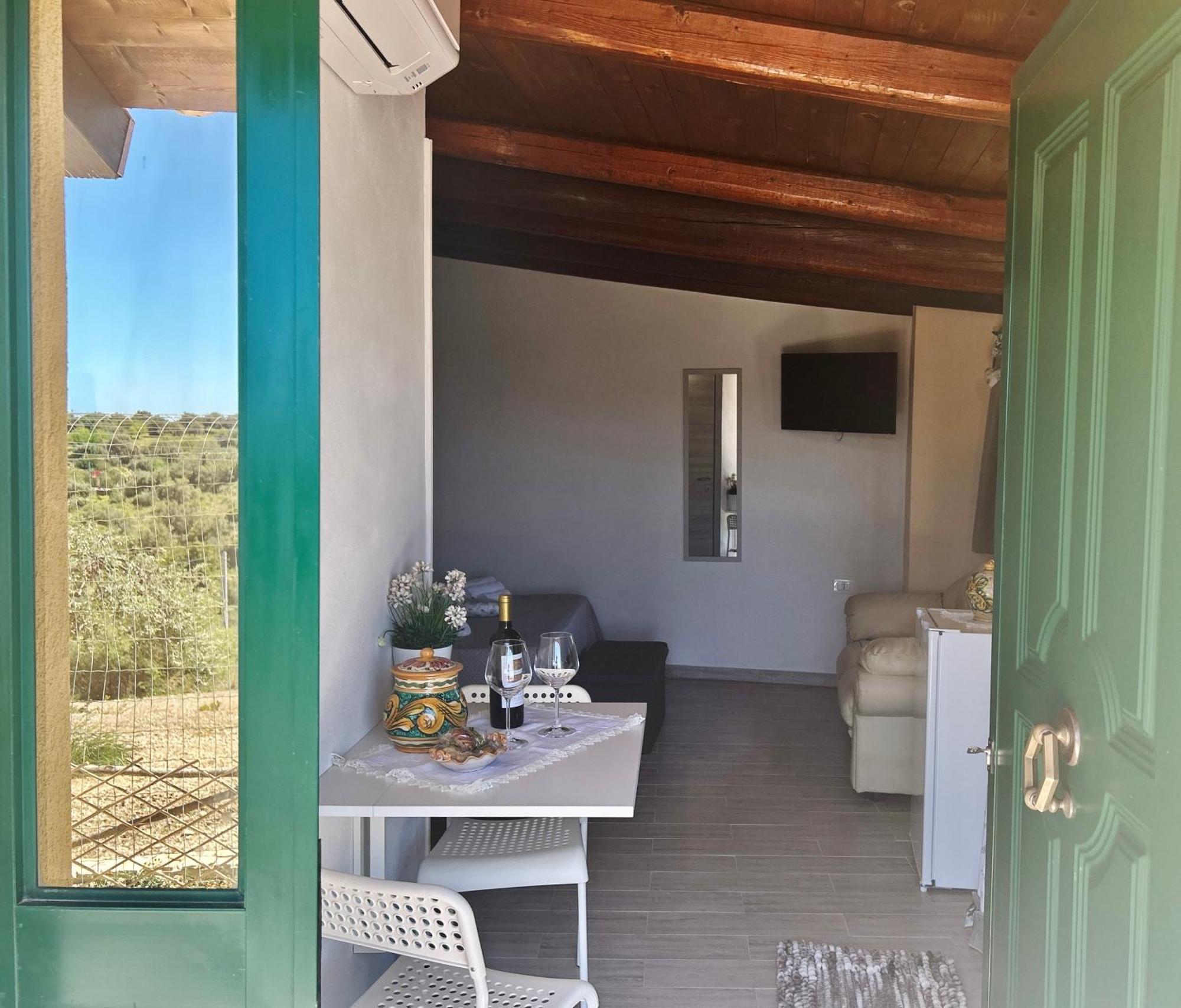 "The Cottage"With Sea View, Parking & Wifi 阿沃拉 外观 照片